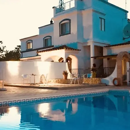 The Lemon Tree 4* モンカラパッショ