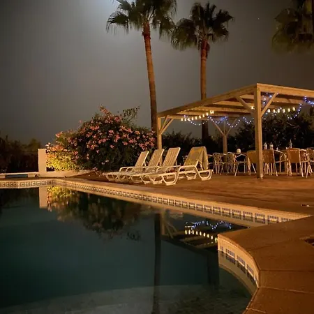 アパートホテル The Lemon Tree モンカラパッショ