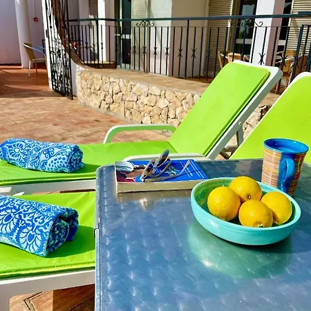 Ξενοδοχείο με διαμερίσματα The Lemon Tree 4*