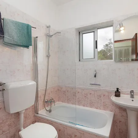 Apartmanhotel The Lemon Tree 4*