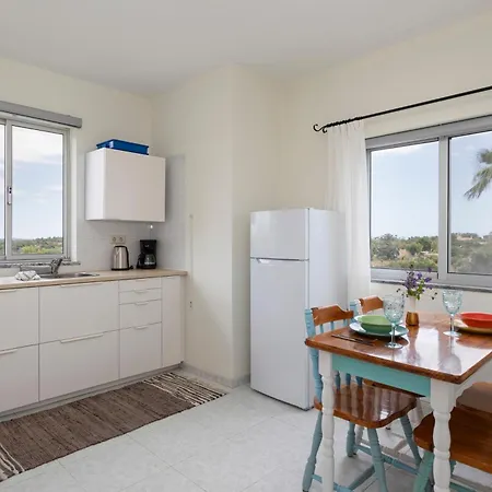 The Lemon Tree Apartmanhotel